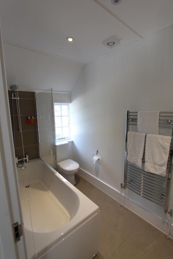 Woodstock Suites Charlton  Esterno foto